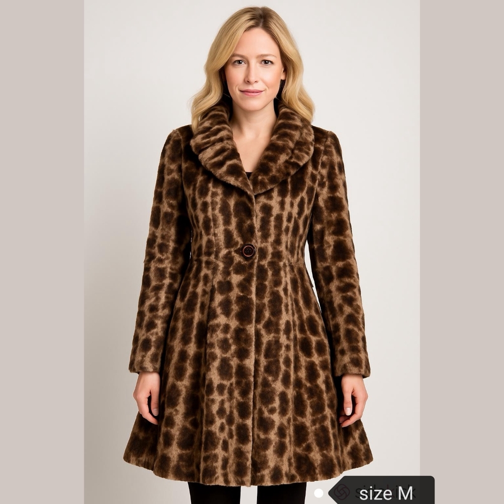 Brown Faux Fur winter coat brown animal print Size M 🆕